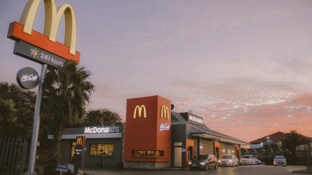 Fast Food And Quick Service Restaurant Market Cover Image by QMI
